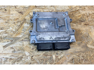 Блок управления двигателя 32253221   Volvo XC60