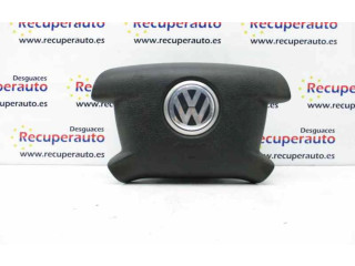 Подушка безопасности двери 2K0880201B   Volkswagen Caddy