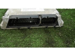 Блок управления двигателя 06A906019D   Audi A3 S3 8L