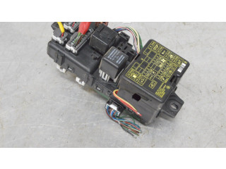 Pojistková skříňka Mitsubishi Pajero 2001