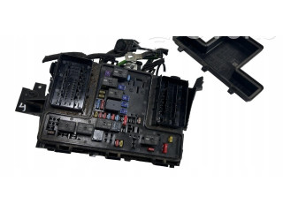 Блок предохранителей  HG9T-14D68-BC   Lincoln MKZ II    