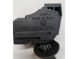 Ручка стеклоочистителей PA66GF30   Jaguar X-Type