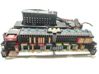 Pojistková skříňka Řídící jednotka BSM 8364542 BMW 3 E36 1999