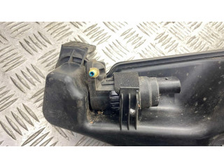 Бачок оконной жидкости