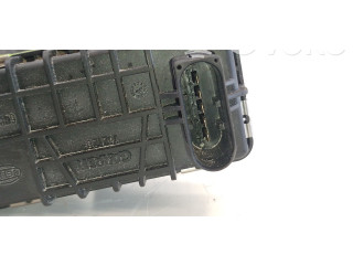 Pojistková skříňka Турбина 057145702, 6NW008412   Audi A8 S8 D3 4E 2005