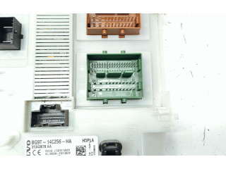 Блок предохранителей 31343678AA, BG9T14C256HA   Volvo XC70    