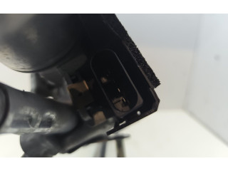 Моторчик дворников 31378574 Volvo V40