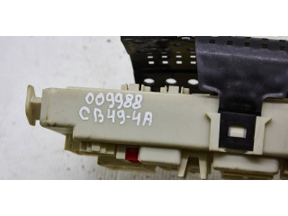 Pojistková skříňka 7M5T14A073, 8M5T14014 Ford Focus 2008