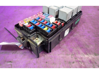 Поршень Ящик предохранителей (комплект)  J200AH, J200AH  Chevrolet Nubira  