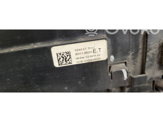 Pojistková skříňka 8211105Q10, 530WETTEST Toyota Avensis T270 2013