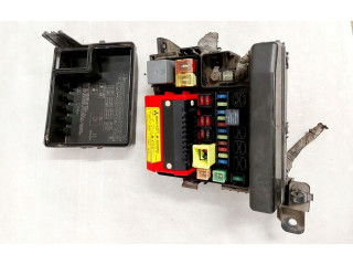 Ящик предохранителей (комплект) MR587807 Mitsubishi Endeavor