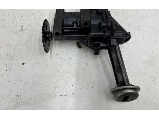 Масляный насос   8200307174  Dacia Duster 