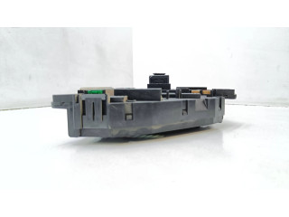 Pojistková skříňka 9210857 BMW 7 F01 F02 F03 F04 2010