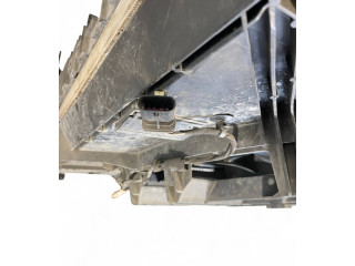 Комплект радиатора Land Rover Range Rover Velar 2017 - года HK838005DB, J8A28C607AB