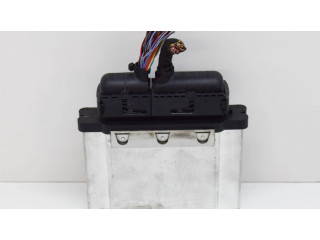 Блок управления двигателя 0261S09528, 04L907309AE   Volkswagen Scirocco