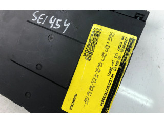   Pojistková skříňka 3C0937049D   olkswagen Jetta V 2006