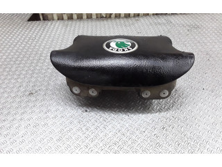 Подушка безопасности водителя 1U0880201K   Skoda Octavia Mk1 (1U)