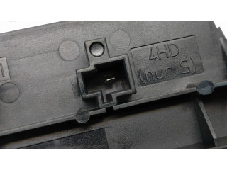 Pojistková skříňka 016706581, A0025422619 Mercedes-Benz E W212 2010