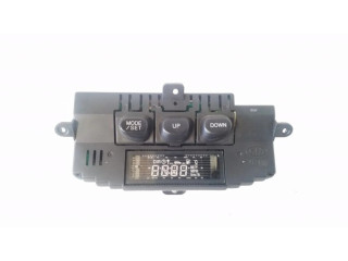 Дисплей    957103E710   KIA Sorento