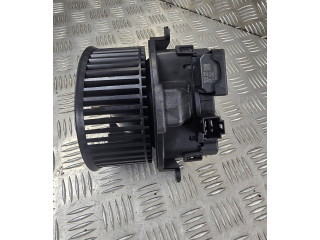 Вентилятор печки    4M1820021B   Audi A7 S7 4K8