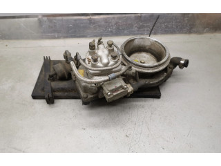 Vstřikovací lišta 0438121076, 051133353 Volkswagen PASSAT B3