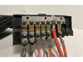 Блок предохранителей       Volkswagen Golf Cross   -  года   