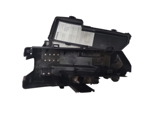 Блок предохранителей  9494210   Volvo XC90    