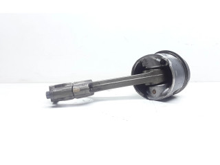  Поршень с шатуном D5244T10   Volvo V70  