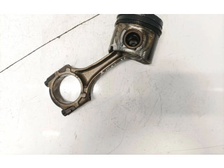 Píst Toyota Avensis T250