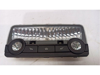 Фонарь освещения передних мест