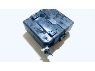 Блок предохранителей Mitsubishi Outlander