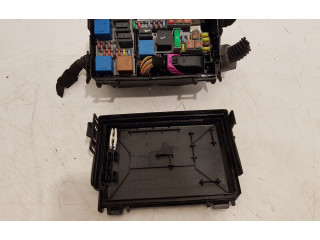 Блок предохранителей     Opel Meriva B    