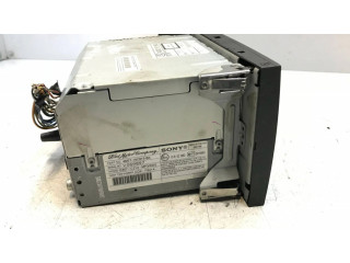 Радио/ проигрыватель CD/DVD / навигация