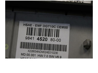 Дисплей       Peugeot 2008 II