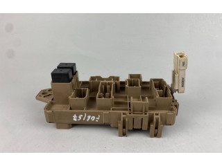 Блок предохранителей 611301 Subaru Forester SG