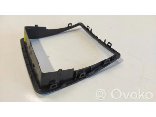 Другая деталь салона