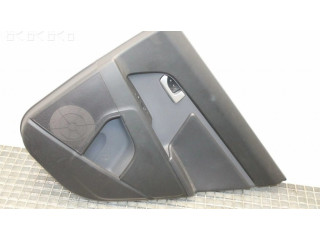 Обшивка задней двери