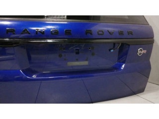 Задняя крышка (багажника)