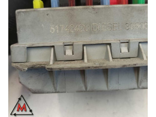 Блок предохранителей  51742420, NONAPPLICABILE   Alfa Romeo GT    