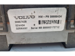 Блок предохранителей 30657428, 08688434 Volvo V70