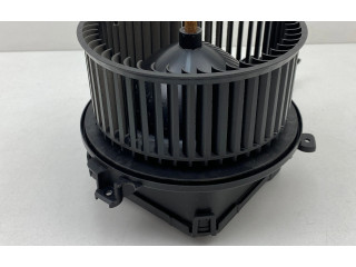 Вентилятор печки 4M1820021A Audi Q5 SQ5