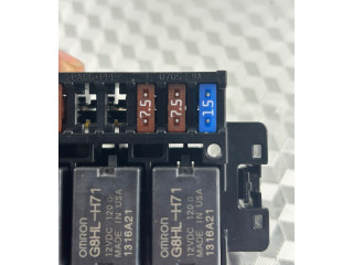 Блок предохранителей    Honda HR-V    