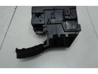 Блок предохранителей  4061-Y1   Honda HR-V    