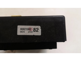 Pojistková skříňka 96821082 Chevrolet Captiva 2008