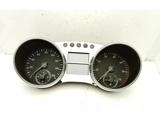 Панель приборов A2515403647   Mercedes-Benz ML W164       