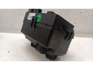 Блок предохранителей 10966812, 10491222 MG ZS