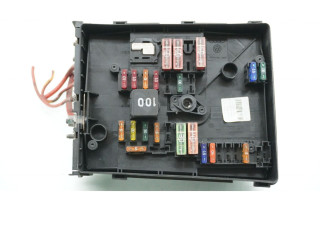 Блок предохранителей  1K0937118, 1K0937118   Skoda Yeti (5L)    