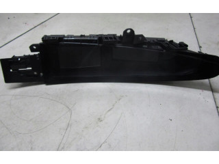 Дисплей    BDG7611J0   Mazda 3 II