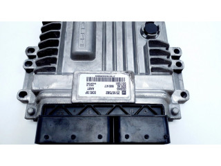 Блок управления двигателя 25187592, 28338455   Chevrolet Orlando