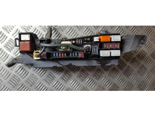 Pojistková skříňka Toyota Corolla E120 E130 2002